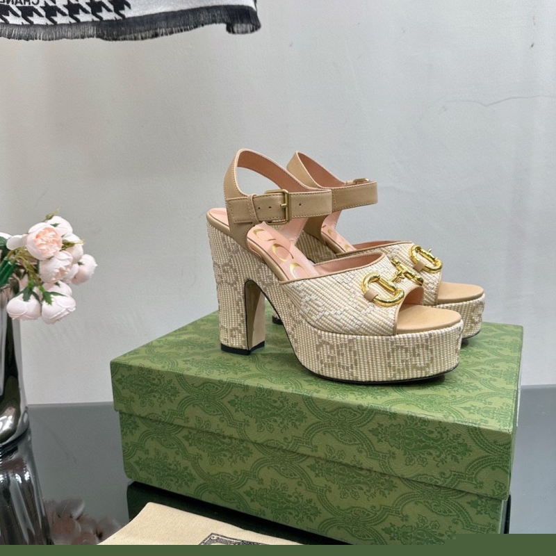 G*u*i high heels